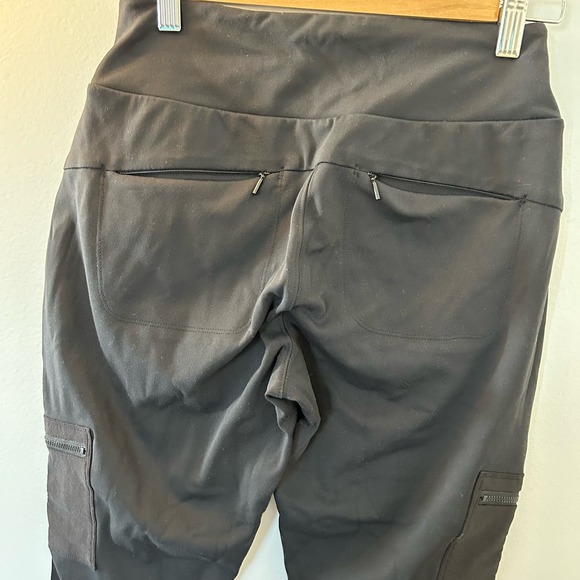 Athleta Headlands Cargo Hybrid Mid Rise Tights - Picture 8 of 10